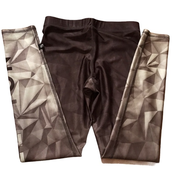 PELOTON By Terez Ombre Geo Leggings - Picture 4 of 10